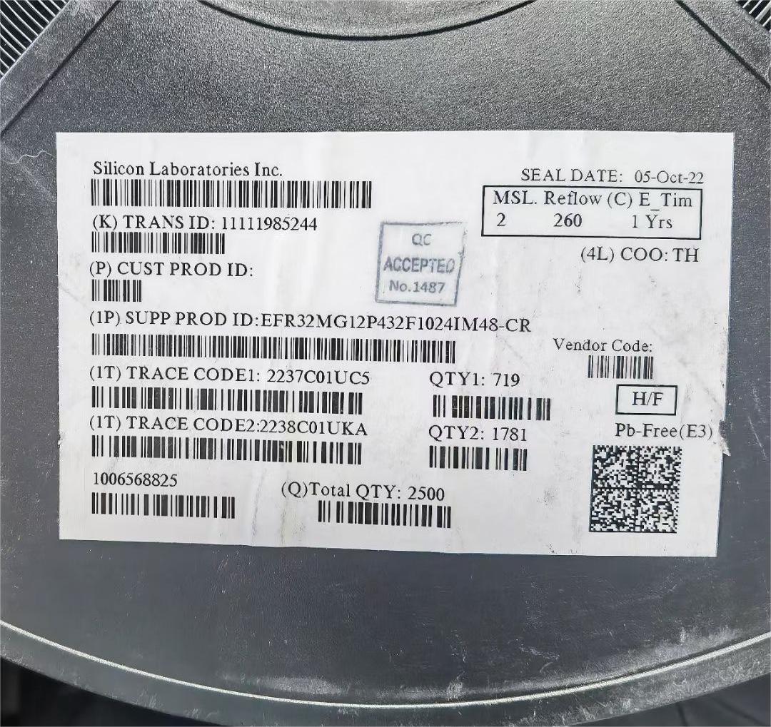 EFR32MG12P432F1024IM48-CR.jpg