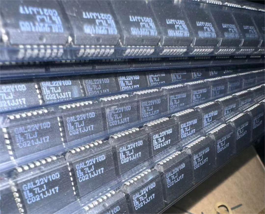 GAL22V10D-7LJ.jpg