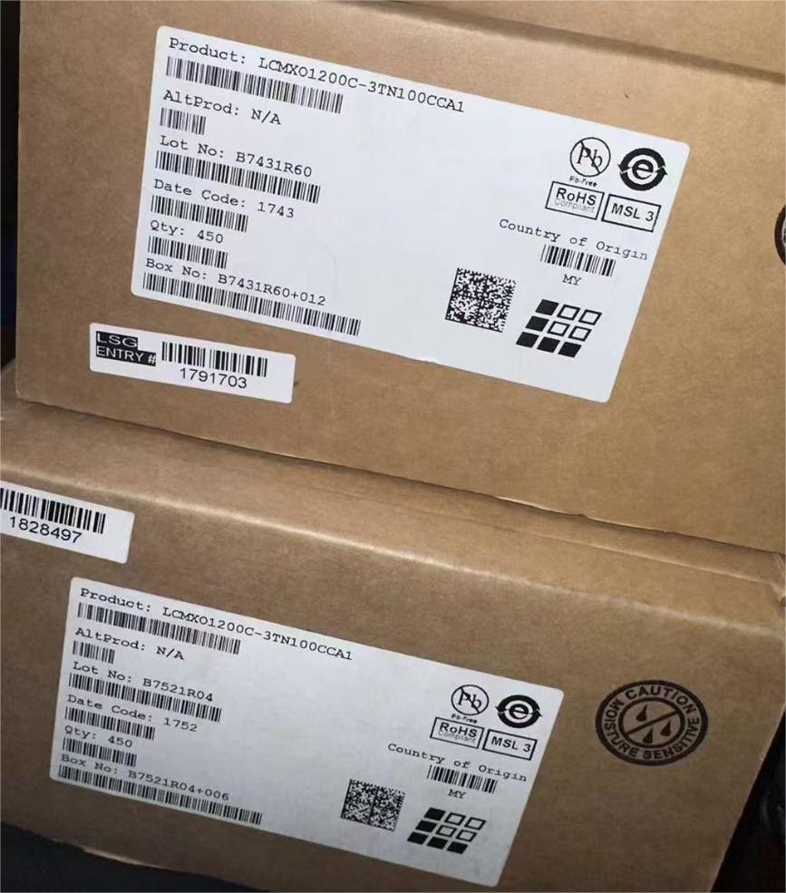 LCMX01200C-3TN100C
