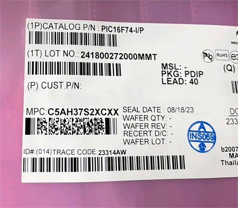 PIC16F74-I/P