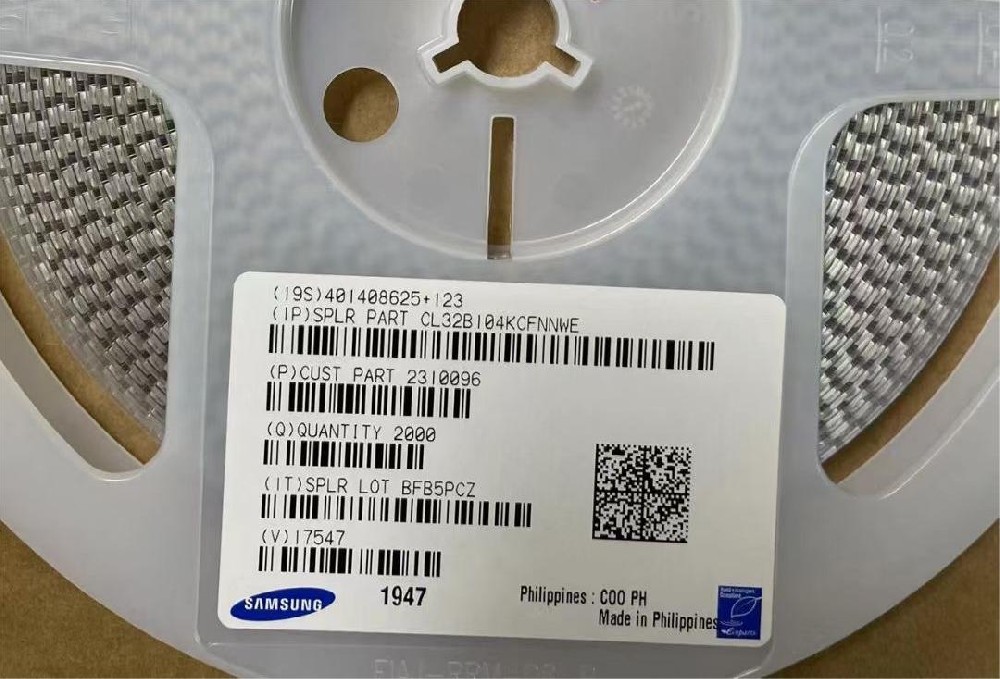 CL32B104KCFNNWE
