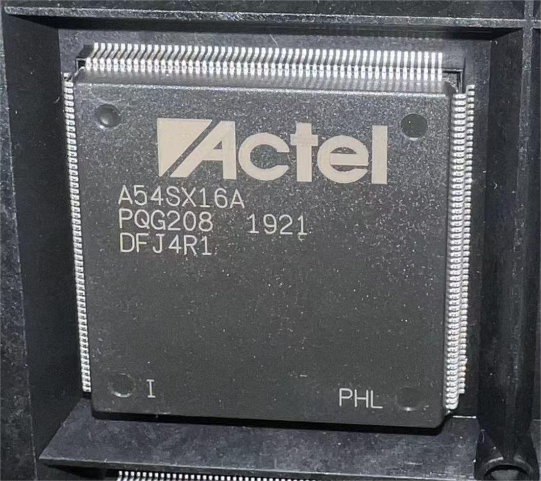 A54SX16A-PQG208.jpg