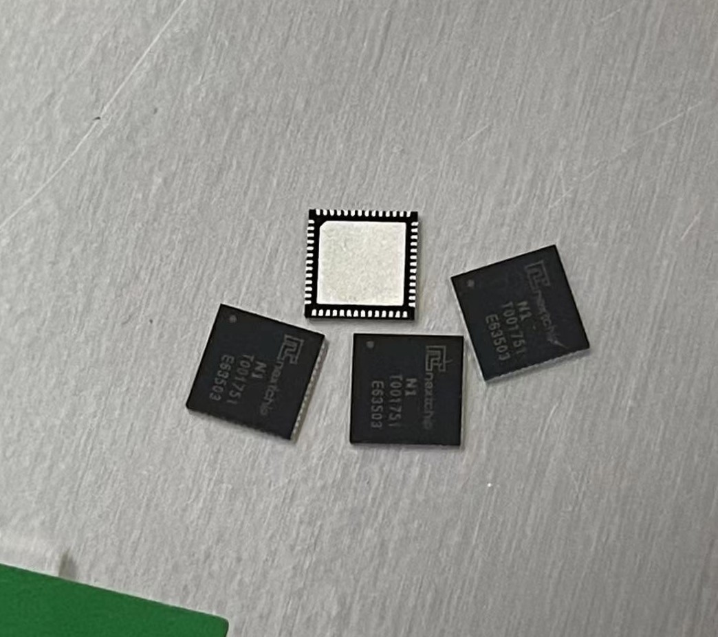 E63731-02.jpg
