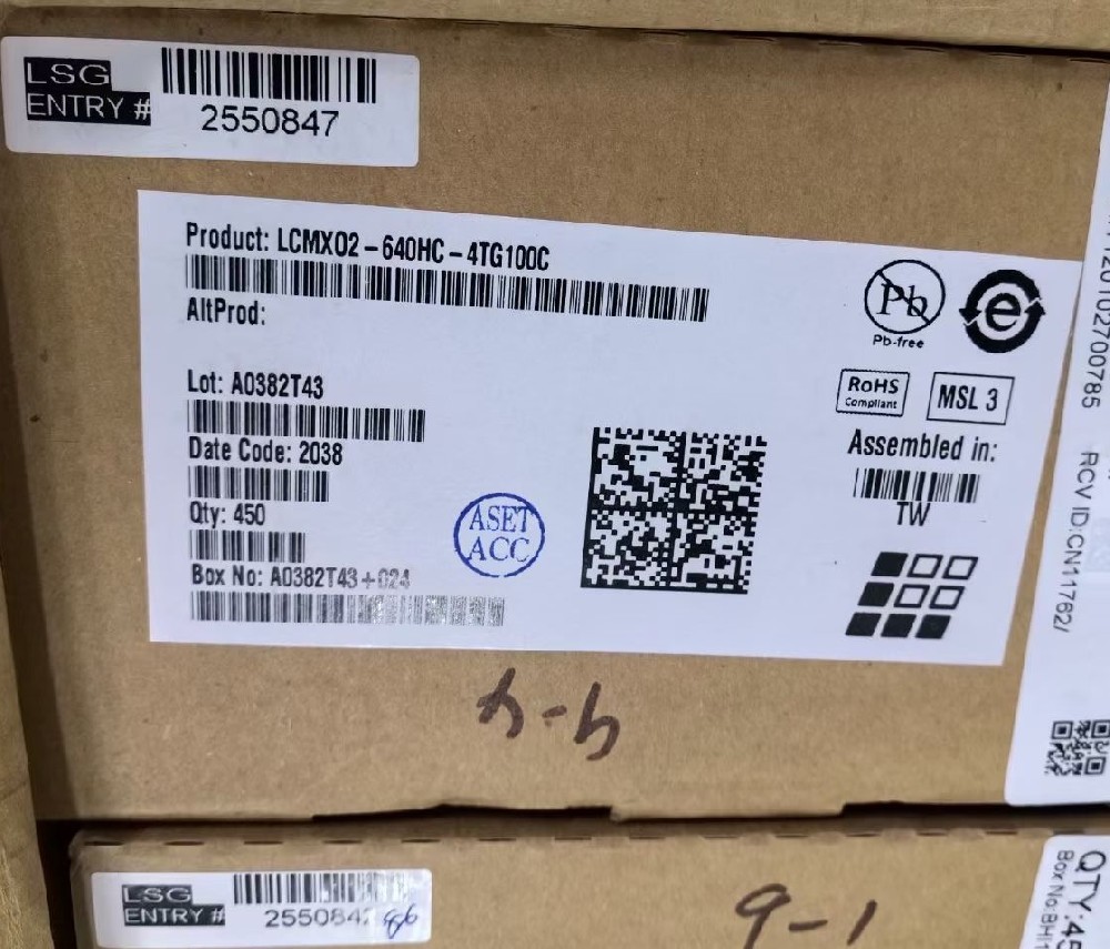 LCMX02-640HC-4TG100C