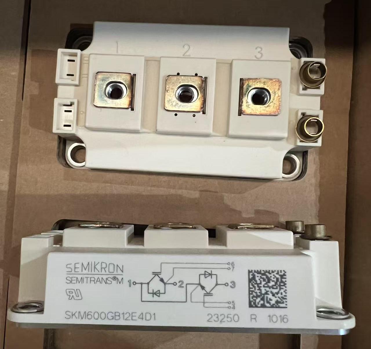 SKM600GB12E4D1.jpg